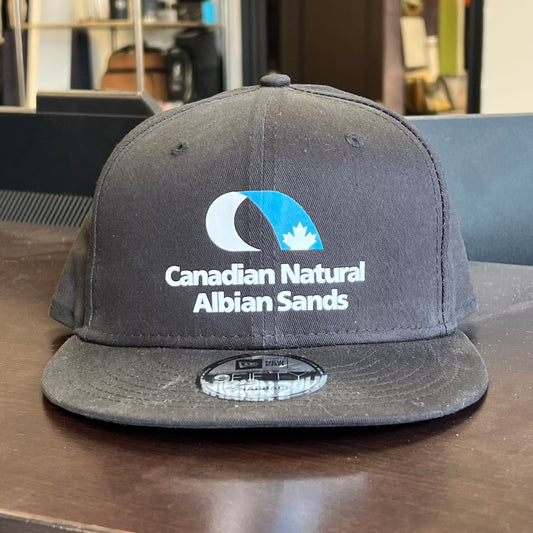 NEW ERA® 9FIFTY® FLAT BILL SNAPBACK CAP. NE400